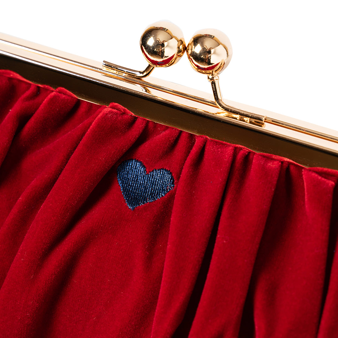 Sweetheart Clutch